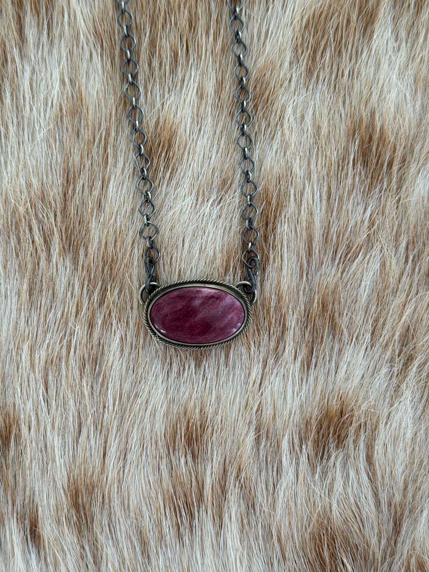 Purple Spiny Oyster Shell Bar Necklace