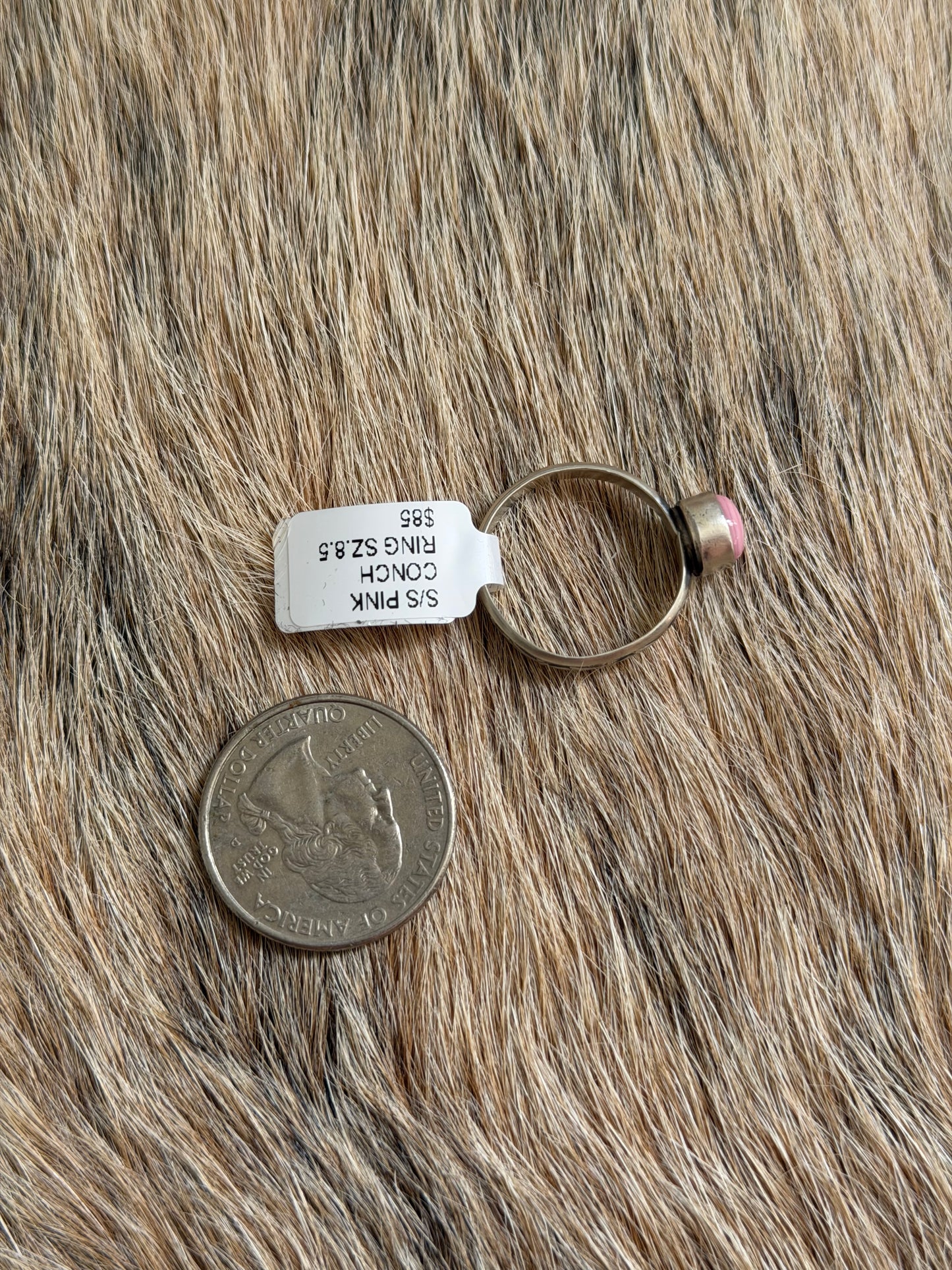 Size 8.5 Pink Conch Band Ring