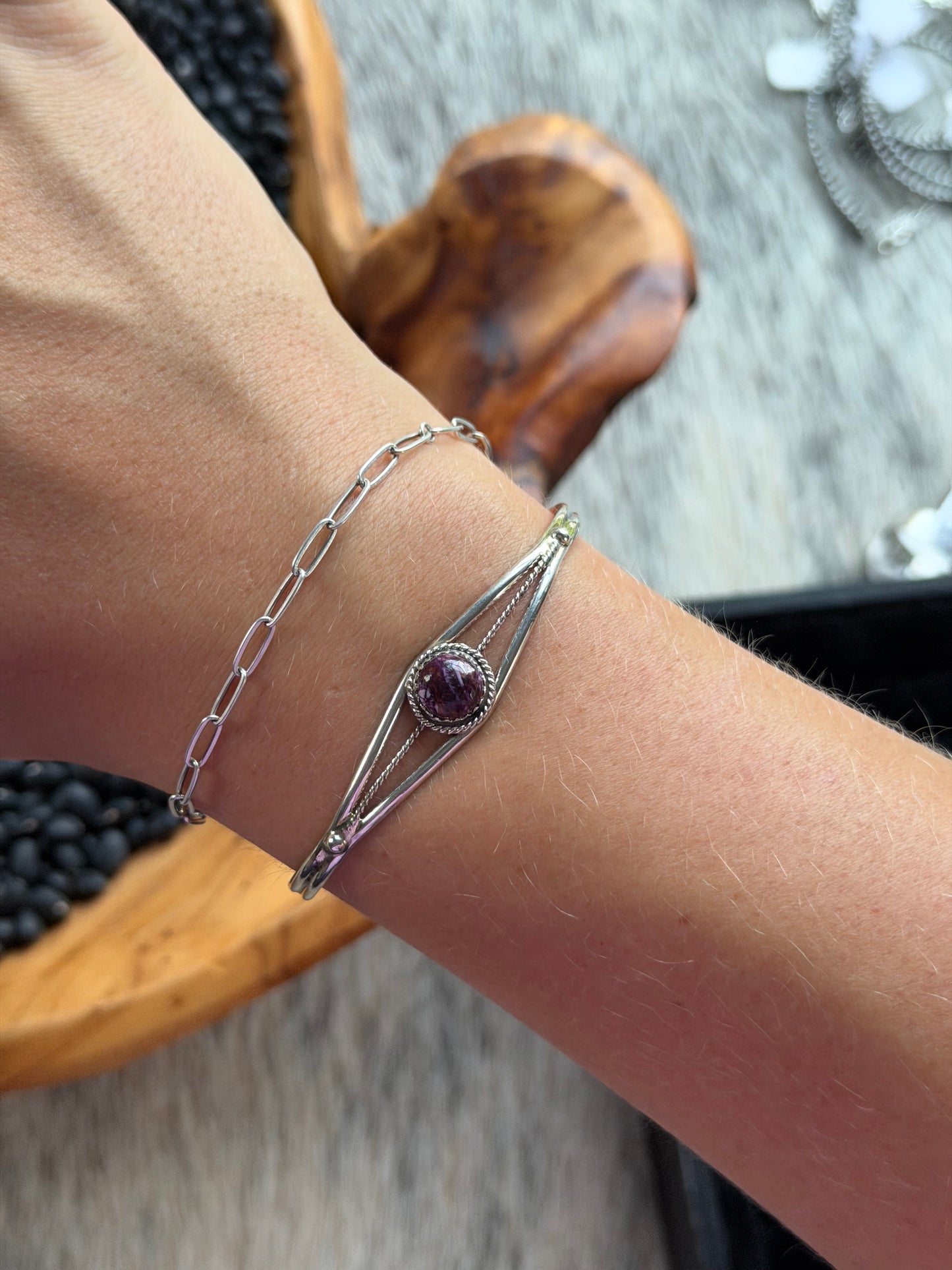 Dainty Purple Spiny Oyster Shell Cuff