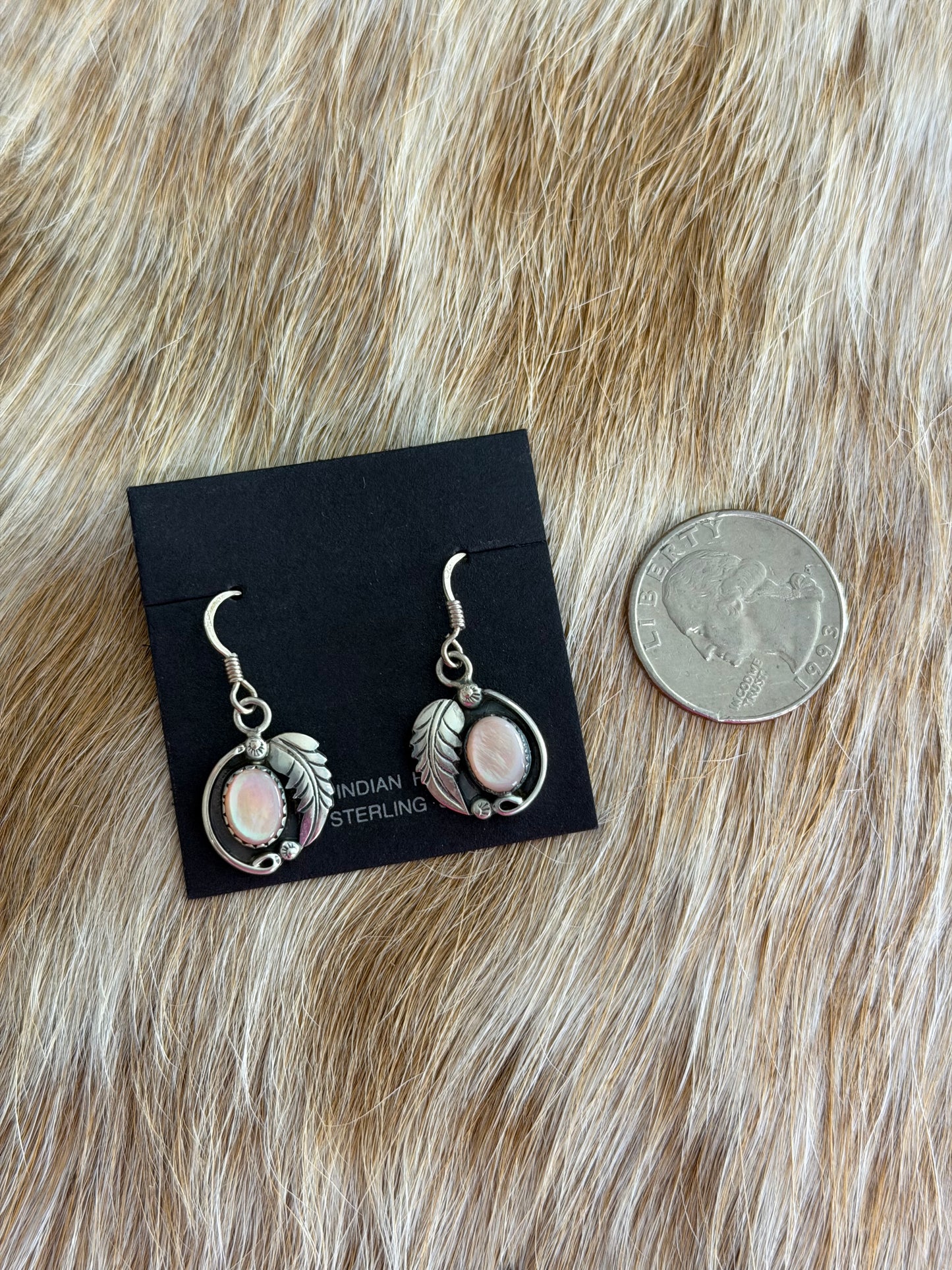 VINTAGE Pink Shell Dangle Earrings