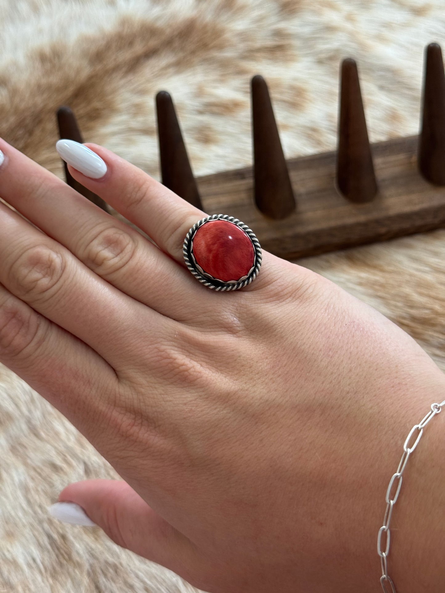 Size 8 Red Spiny Oyster Shell Ring