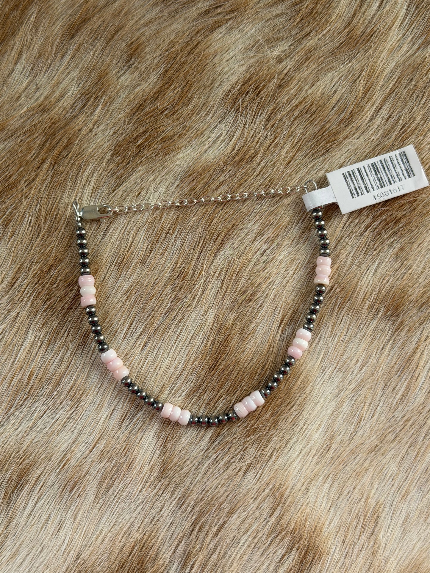 6.25" Pink Conch Bracelet