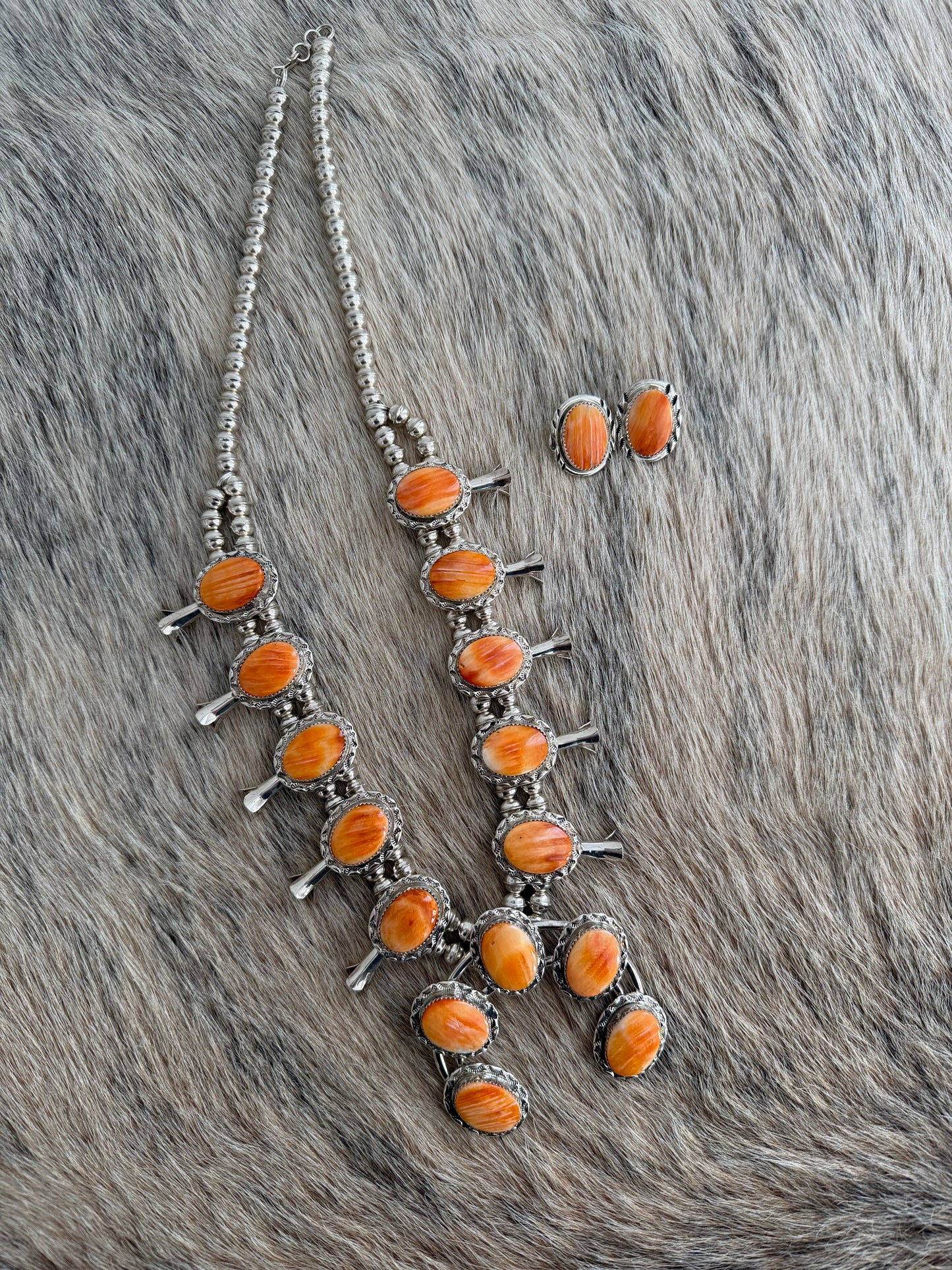 Orange Spiny Oyster Shell Squash Blossom Necklace with Earrings