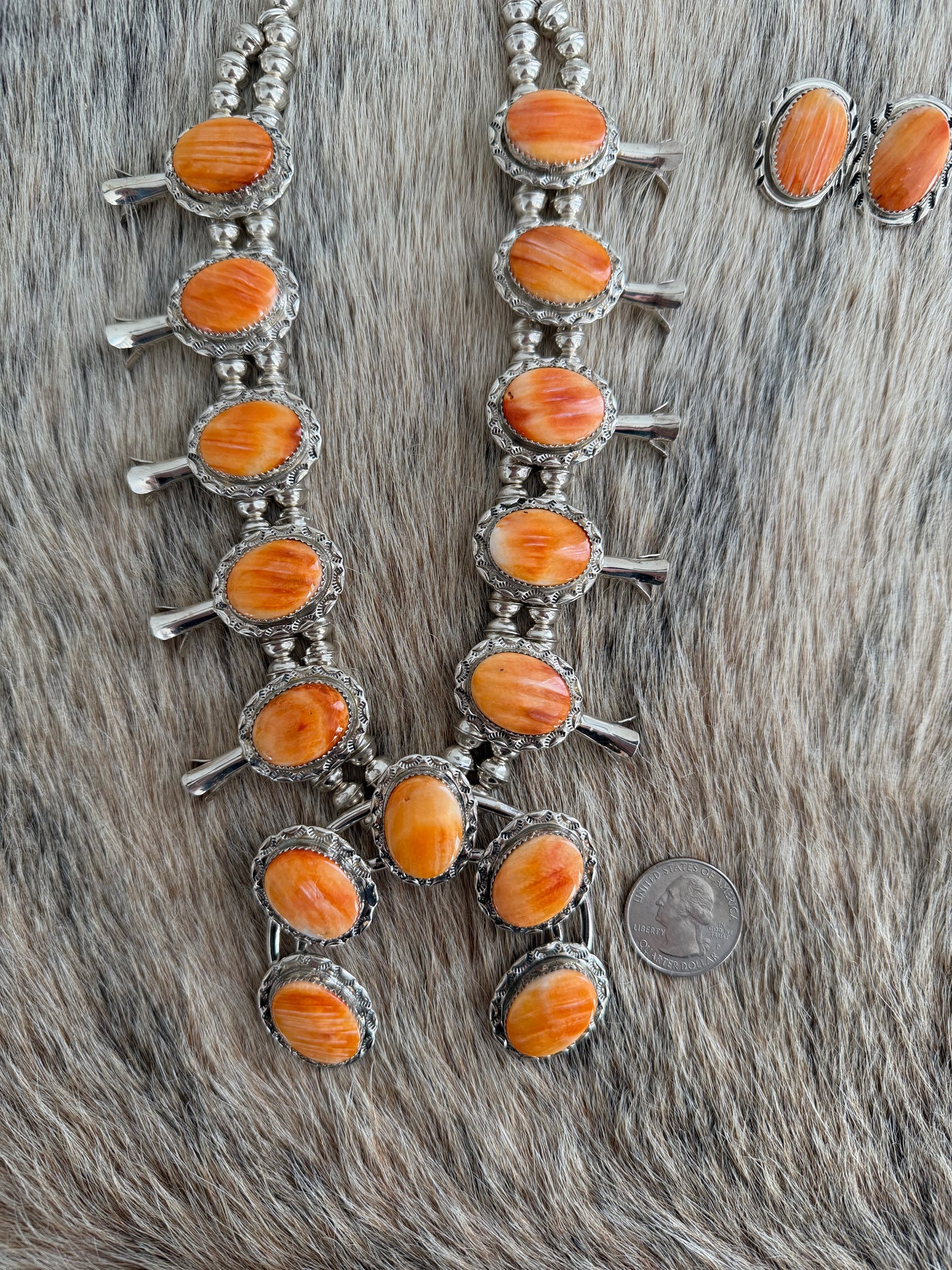 Orange Spiny Oyster Shell Squash Blossom Necklace with Earrings