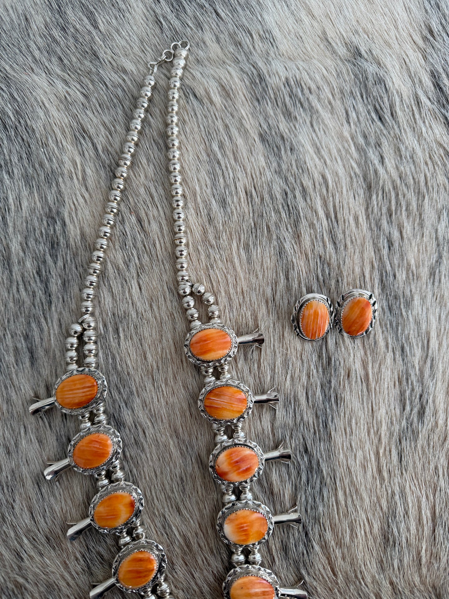 Orange Spiny Oyster Shell Squash Blossom Necklace with Earrings