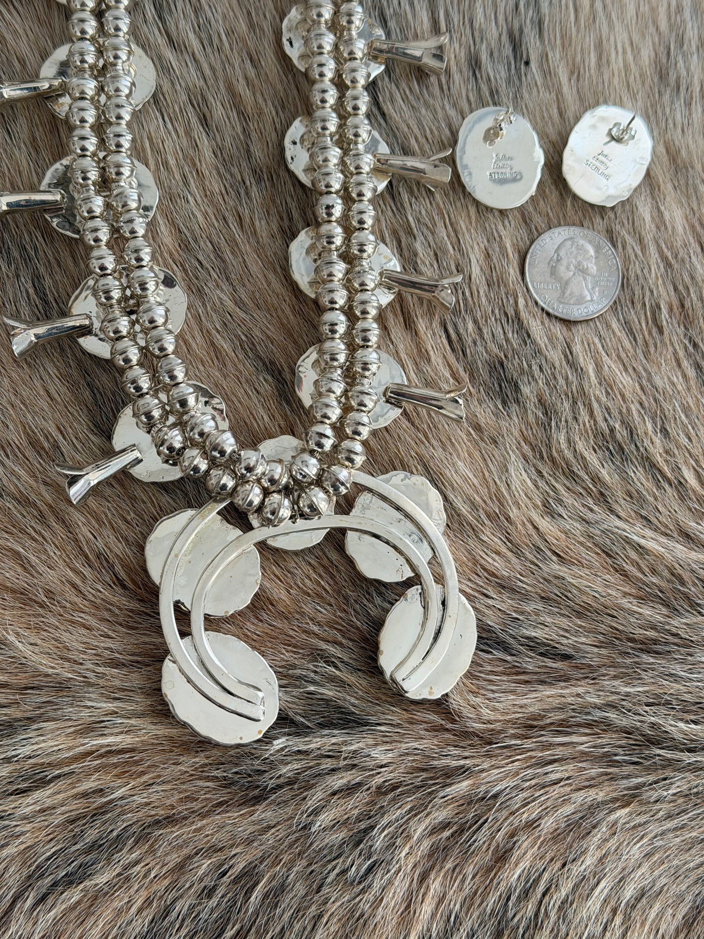 Orange Spiny Oyster Shell Squash Blossom Necklace with Earrings