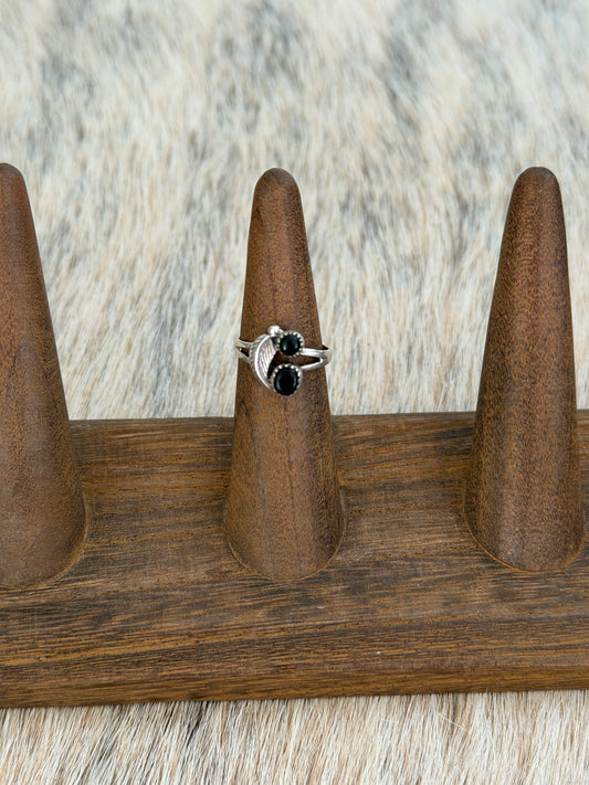 Size 5 Vintage Black Onyx Ring