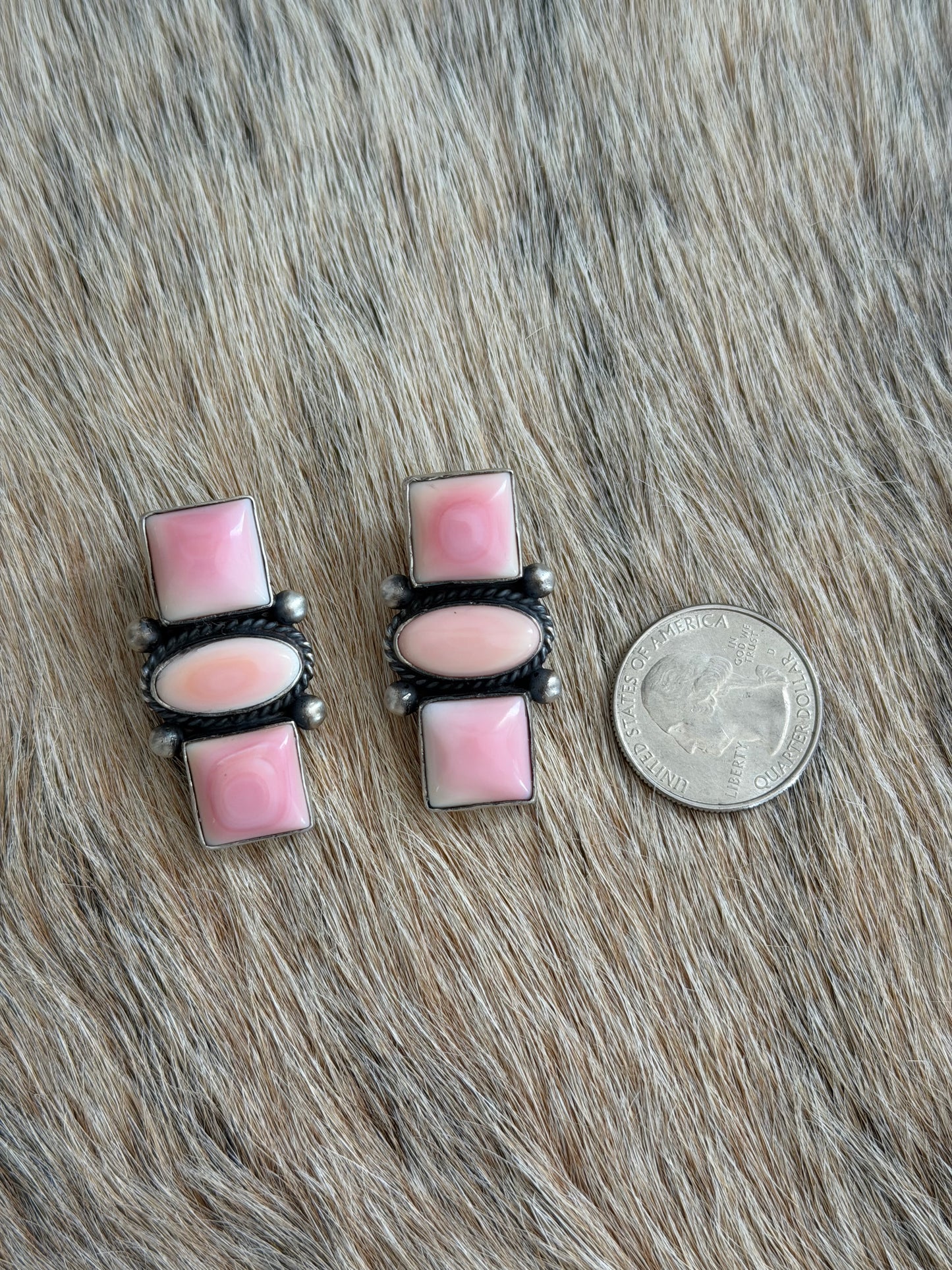 Pink Conch Cluster Stud Earrings