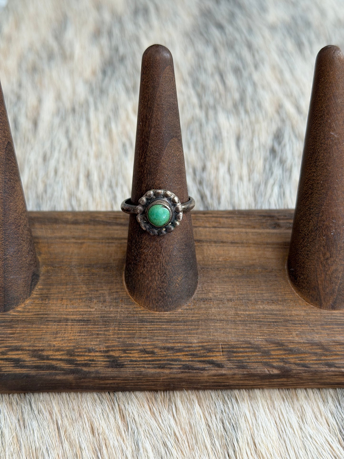 Vintage Size 7.5 Green Turquoise Ring