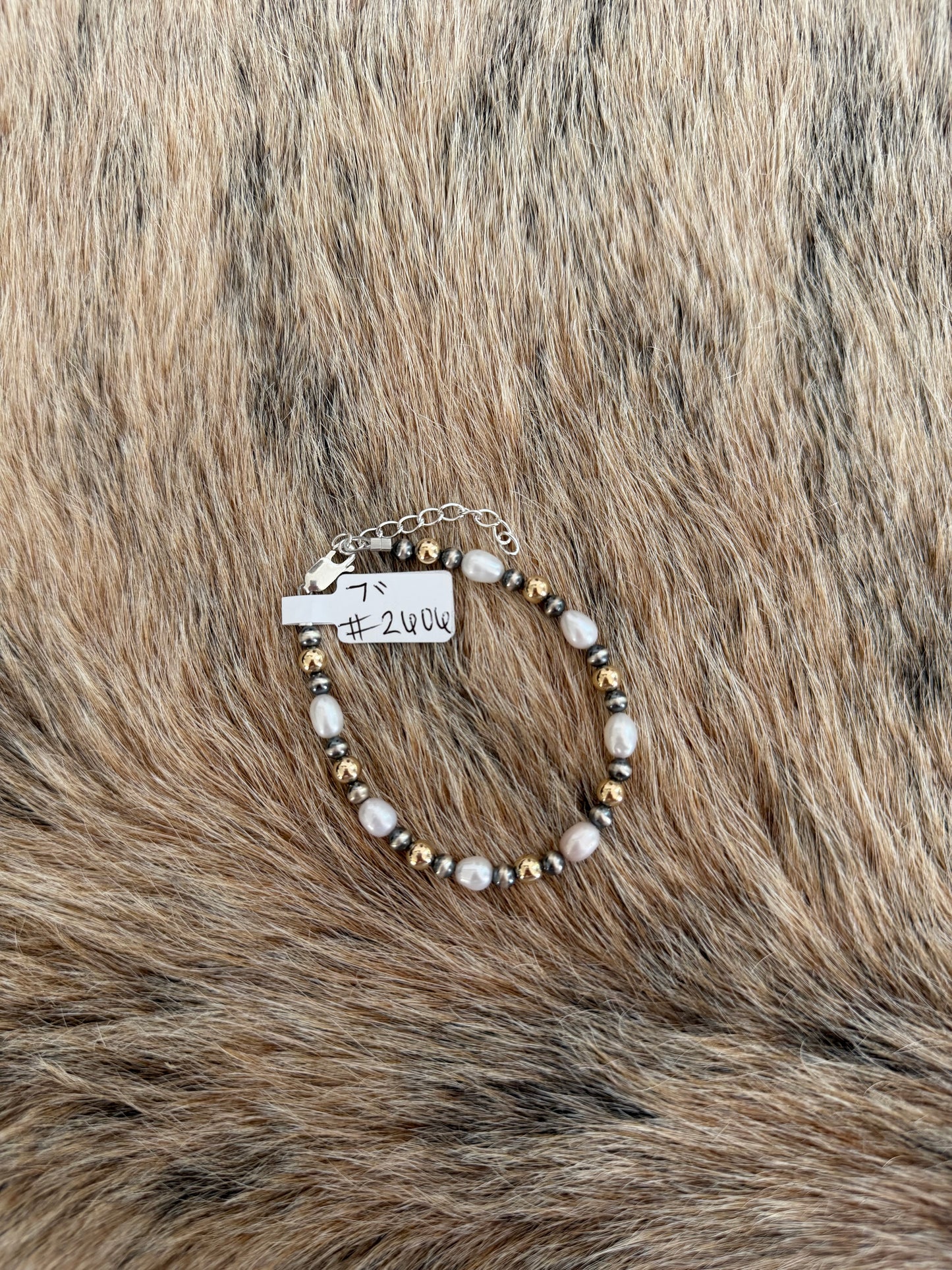 7" Freshwater Pearl and 5mm Gold Filled Bead Bracelet