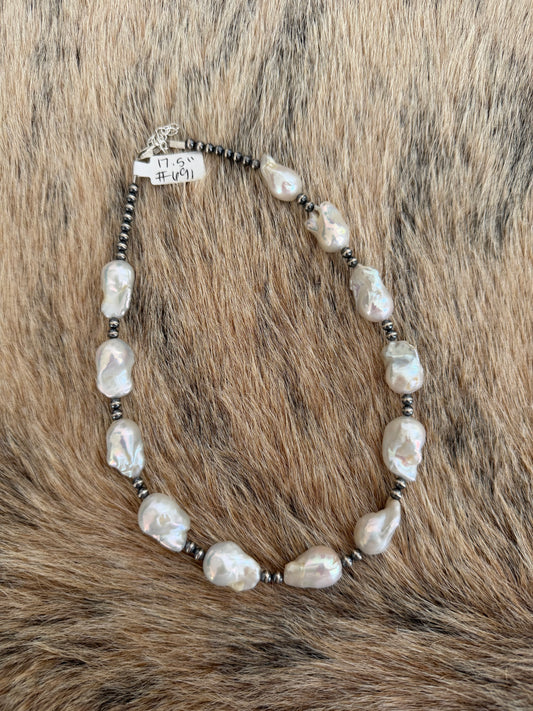17.5" Freshwater Pearl Necklace