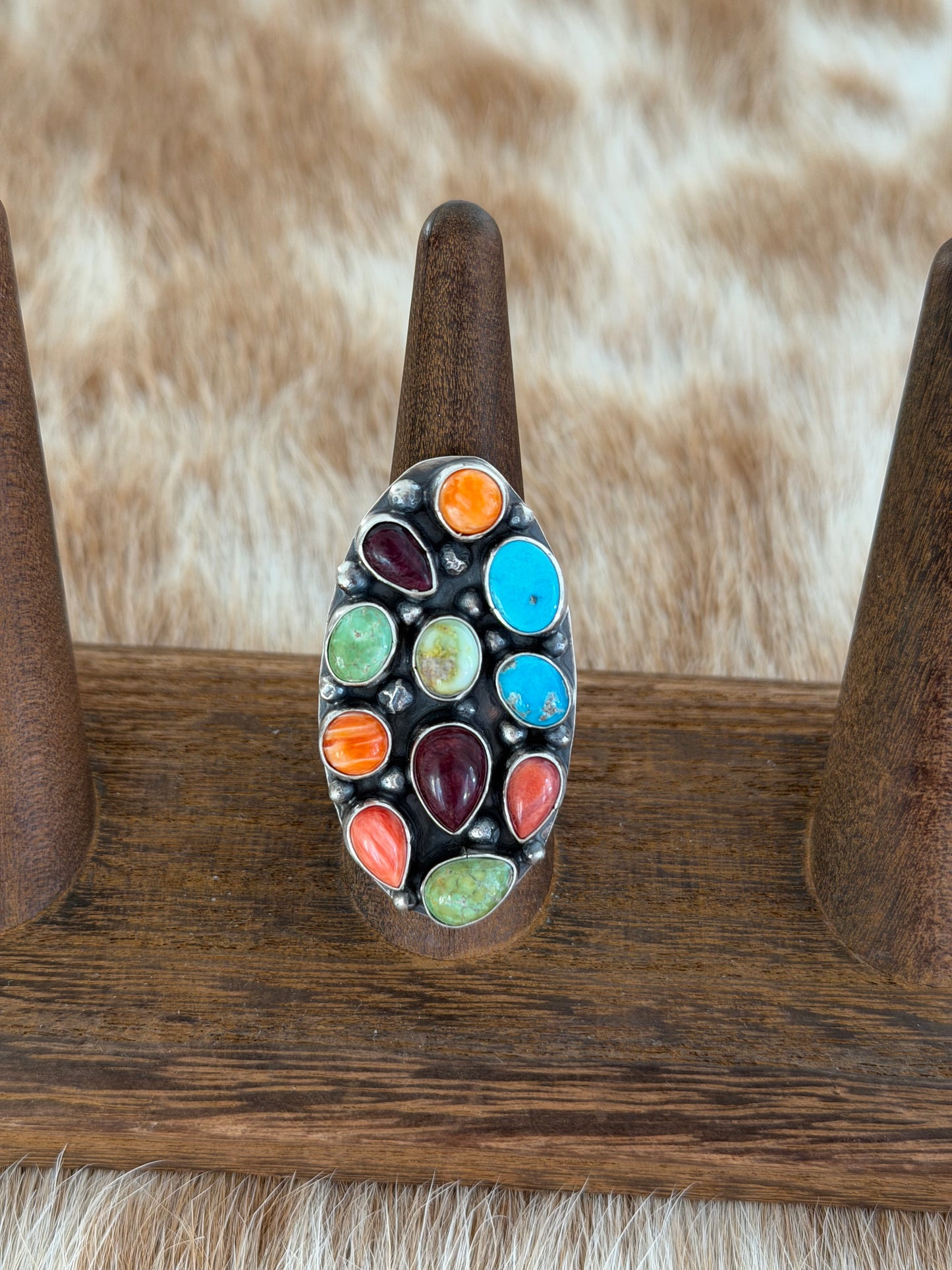 Adjustable Multicolored Cluster Ring