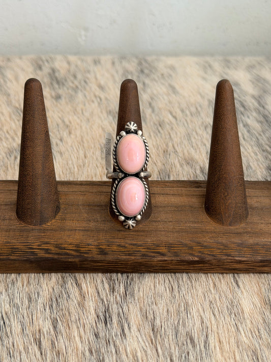 Adjustable Pink Conch Ring