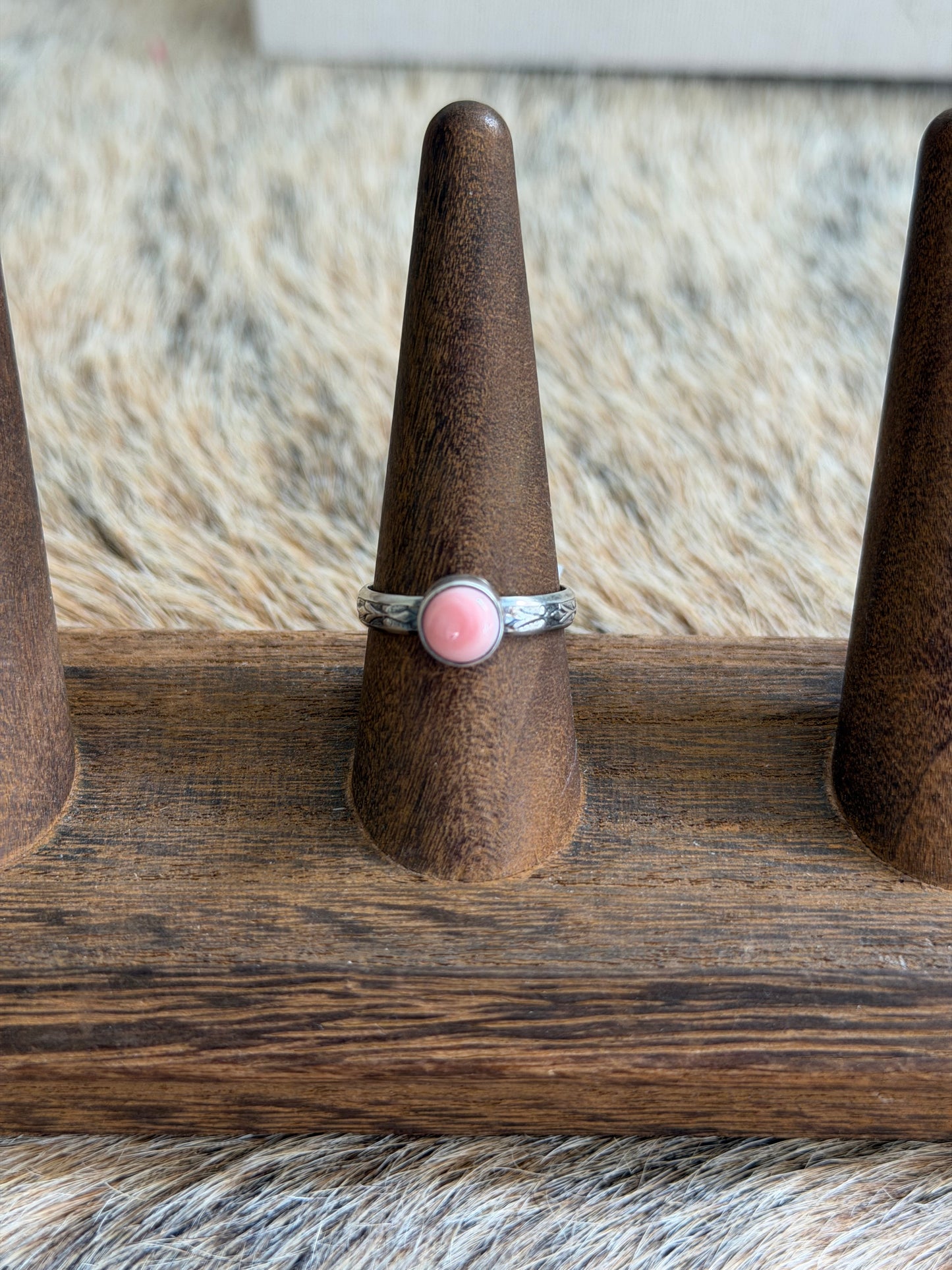 Size 9 Pink Conch Band Ring