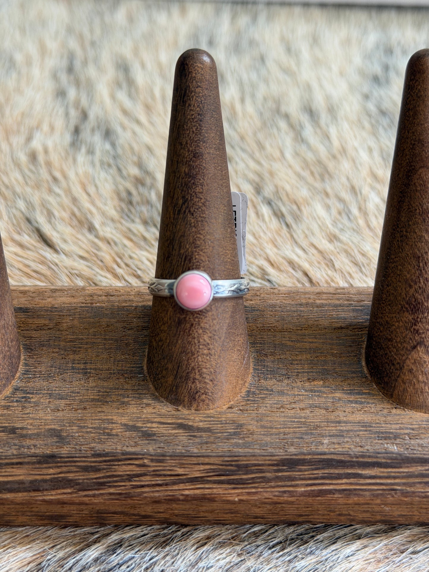 Size 9.5 Pink Conch Band Ring