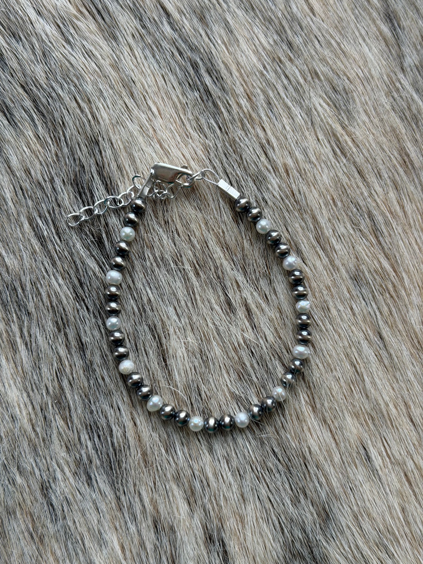 6.75" Freshwater Pearl Bracelet