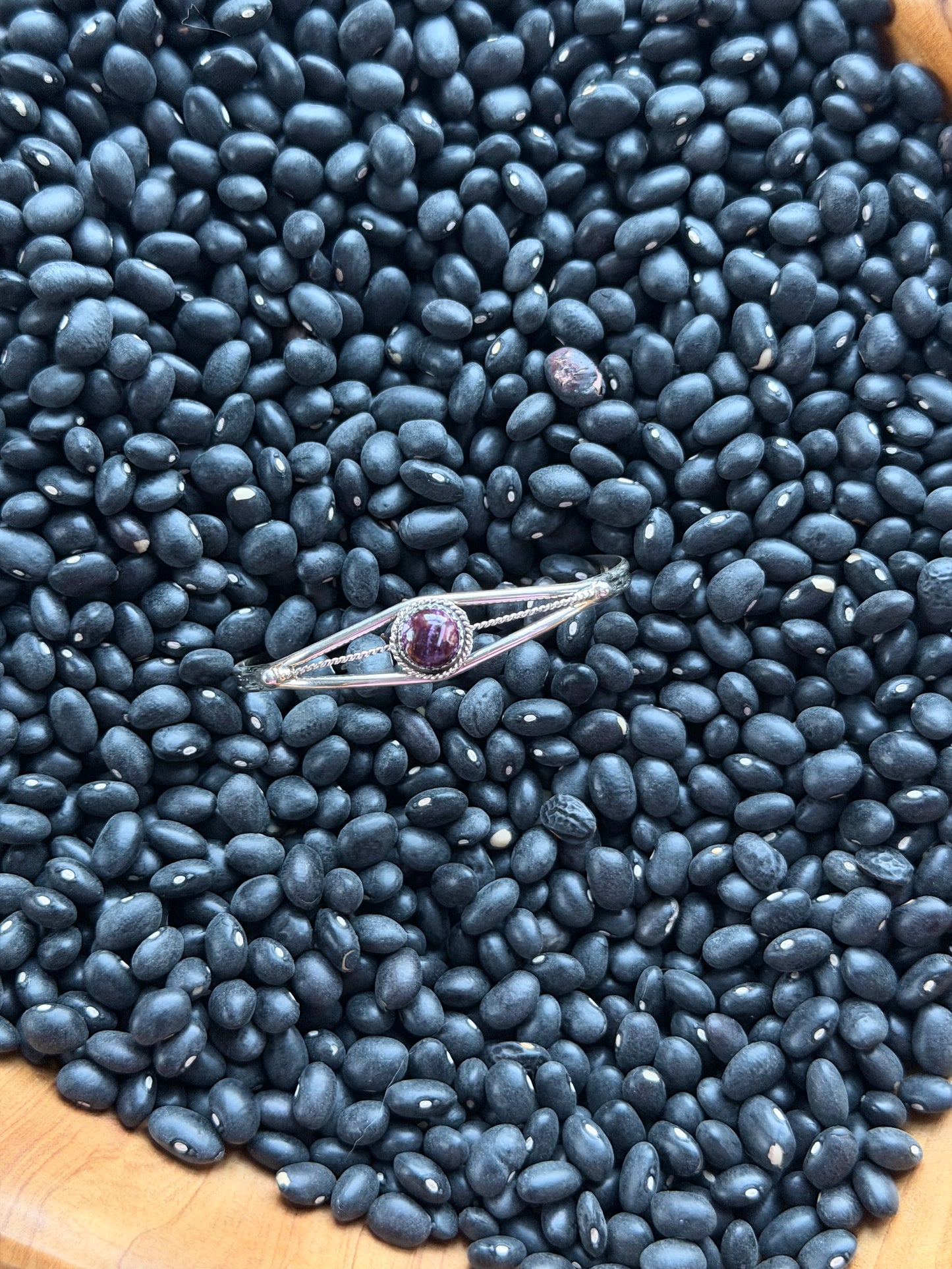 Dainty Purple Spiny Oyster Shell Cuff