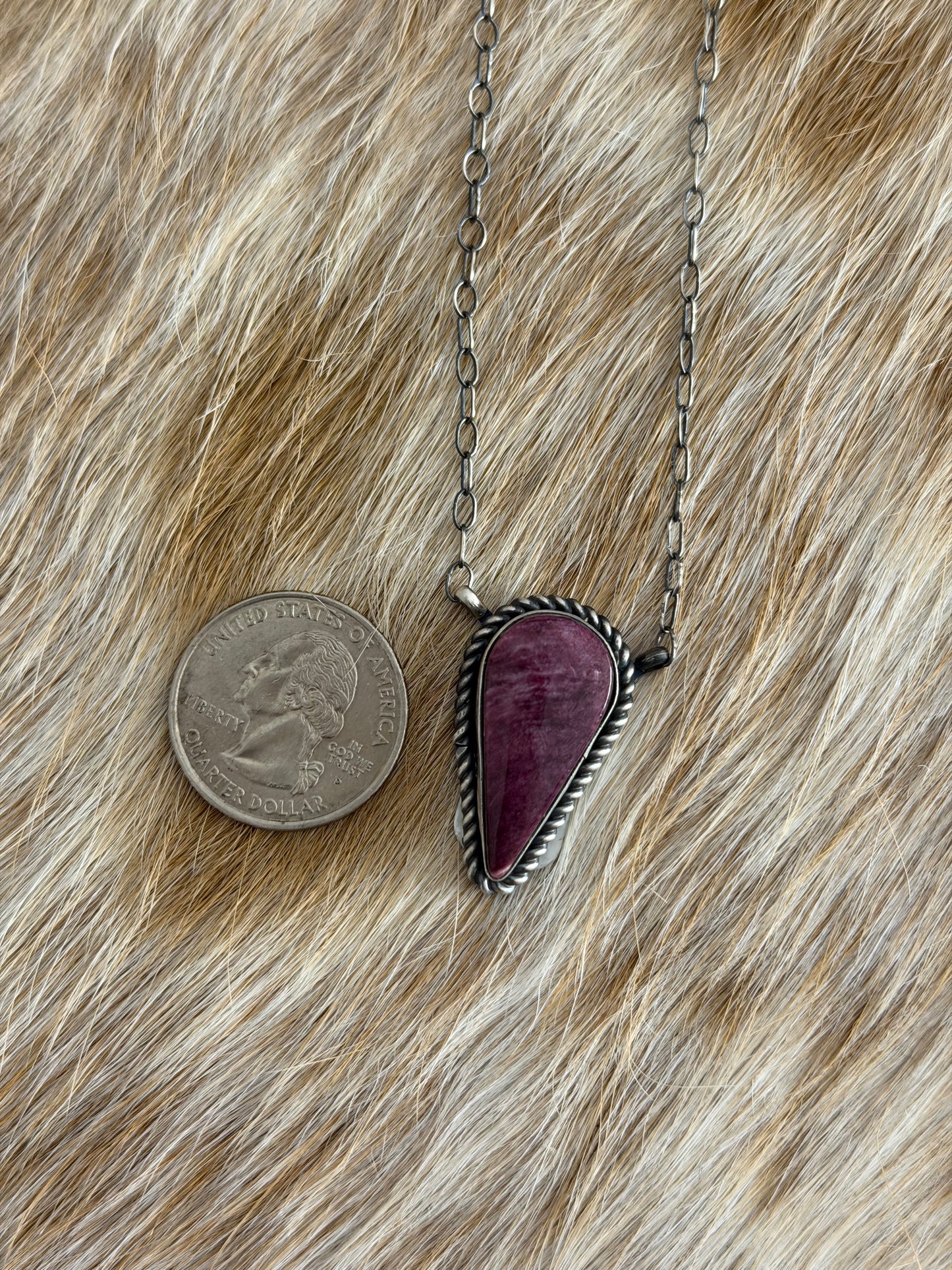 Purple Spiny Oyster Shell Bar Necklace