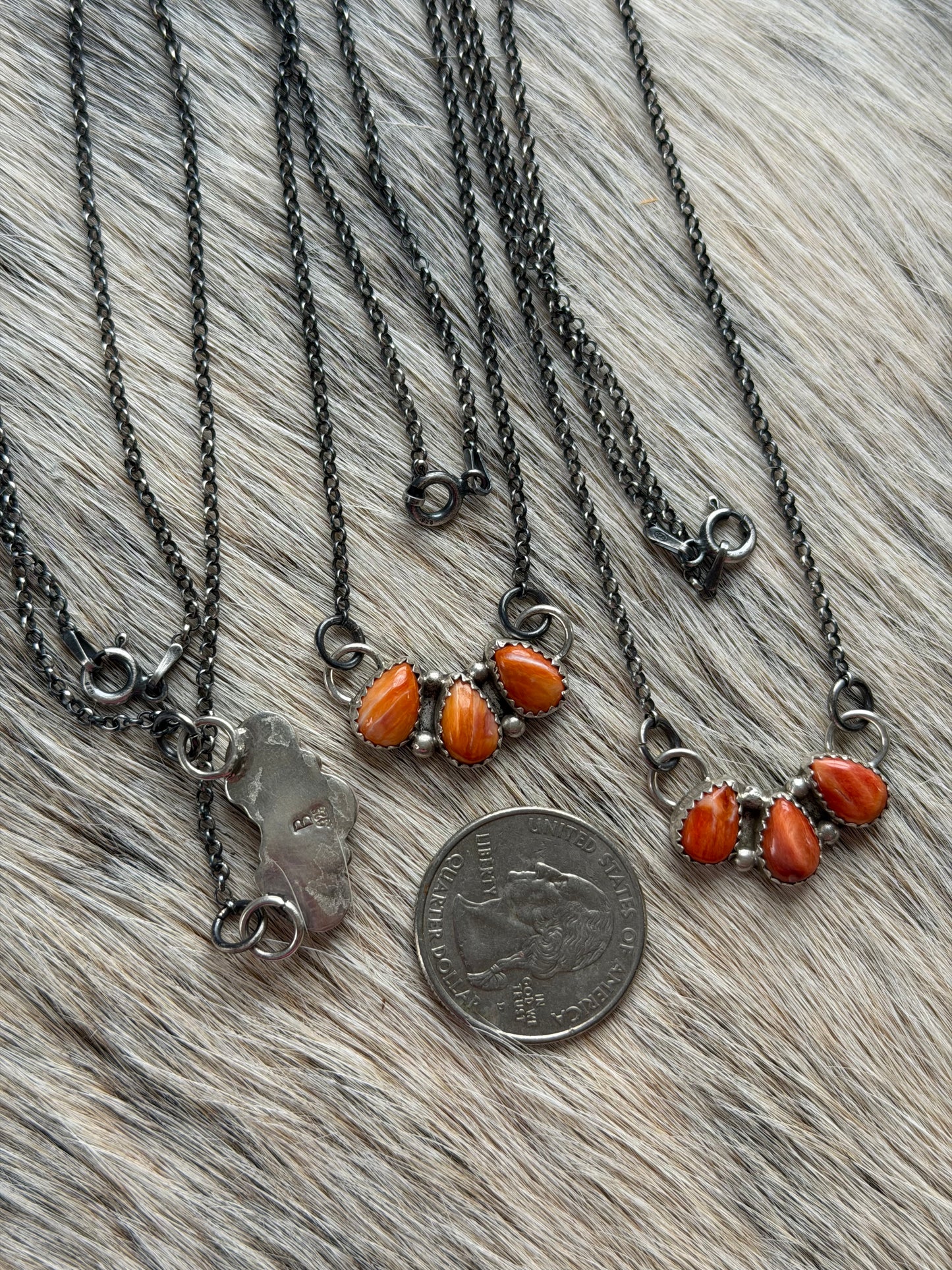 Spiny Oyster Shell Cluster Bar Necklace