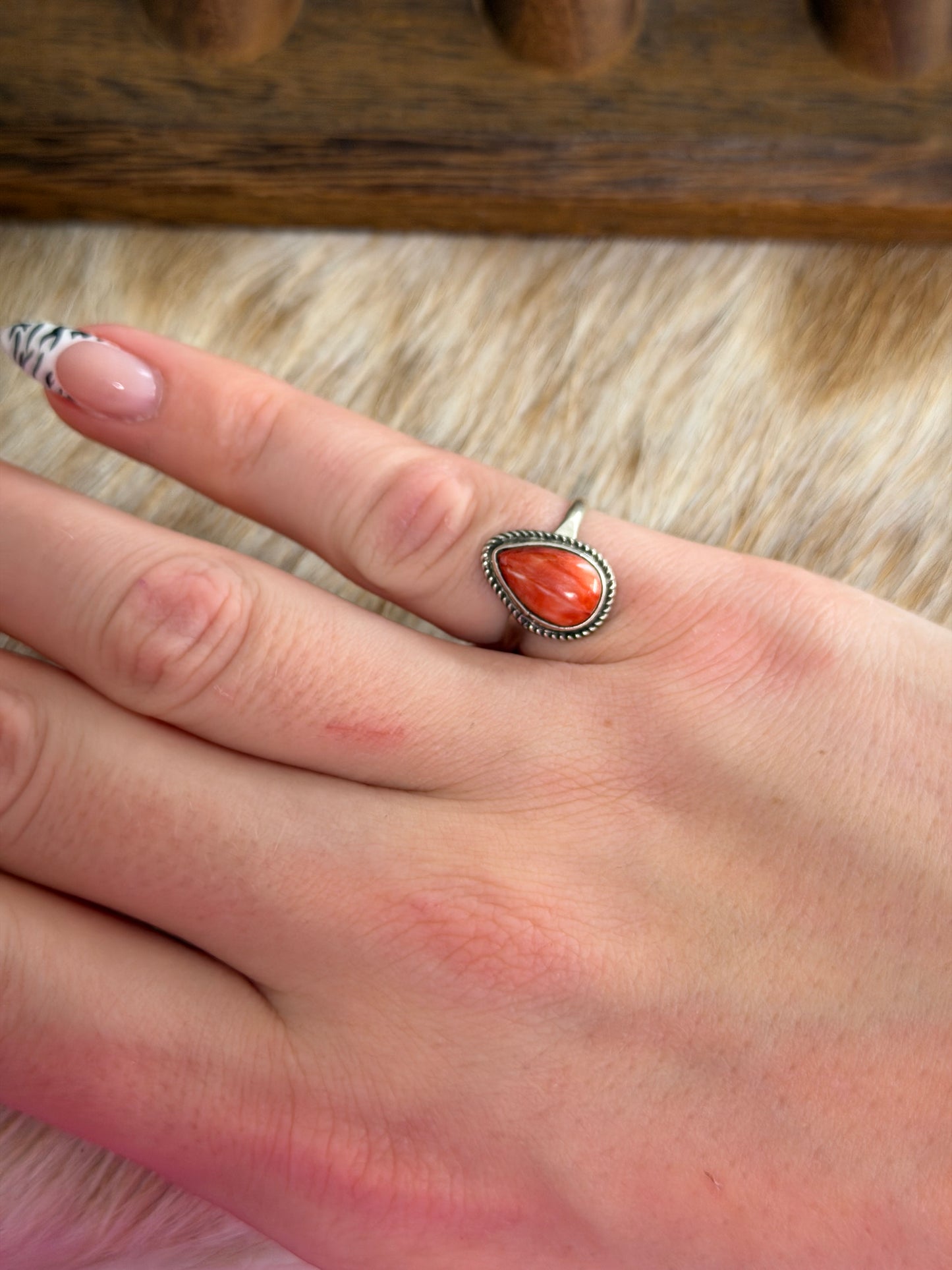 Size 7 Red Spiny Oyster Shell Ring