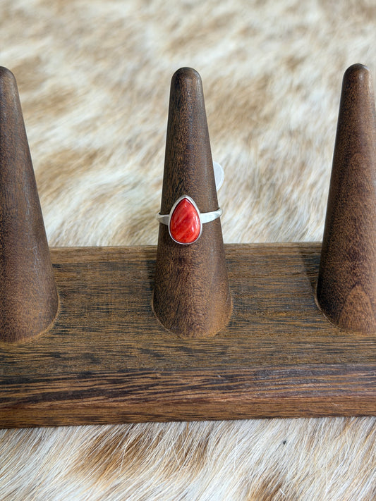 Size 6.5 Red Spiny Oyster Shell Ring