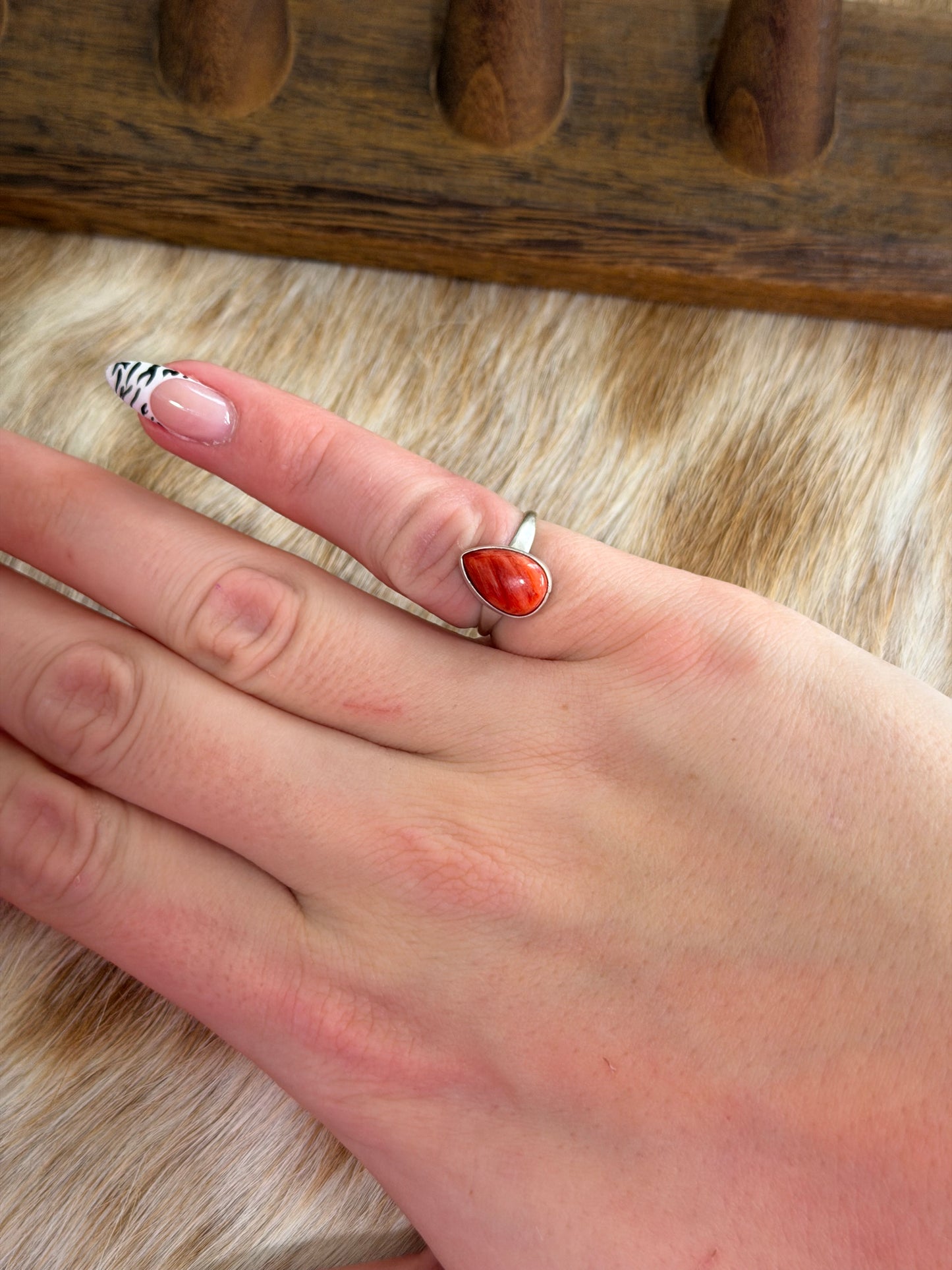 Size 6.5 Red Spiny Oyster Shell Ring