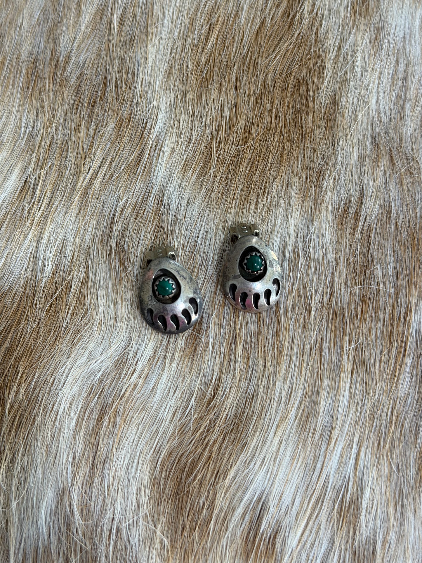VINTAGE Green Stone Bear Paw CLIP-ON Earrings