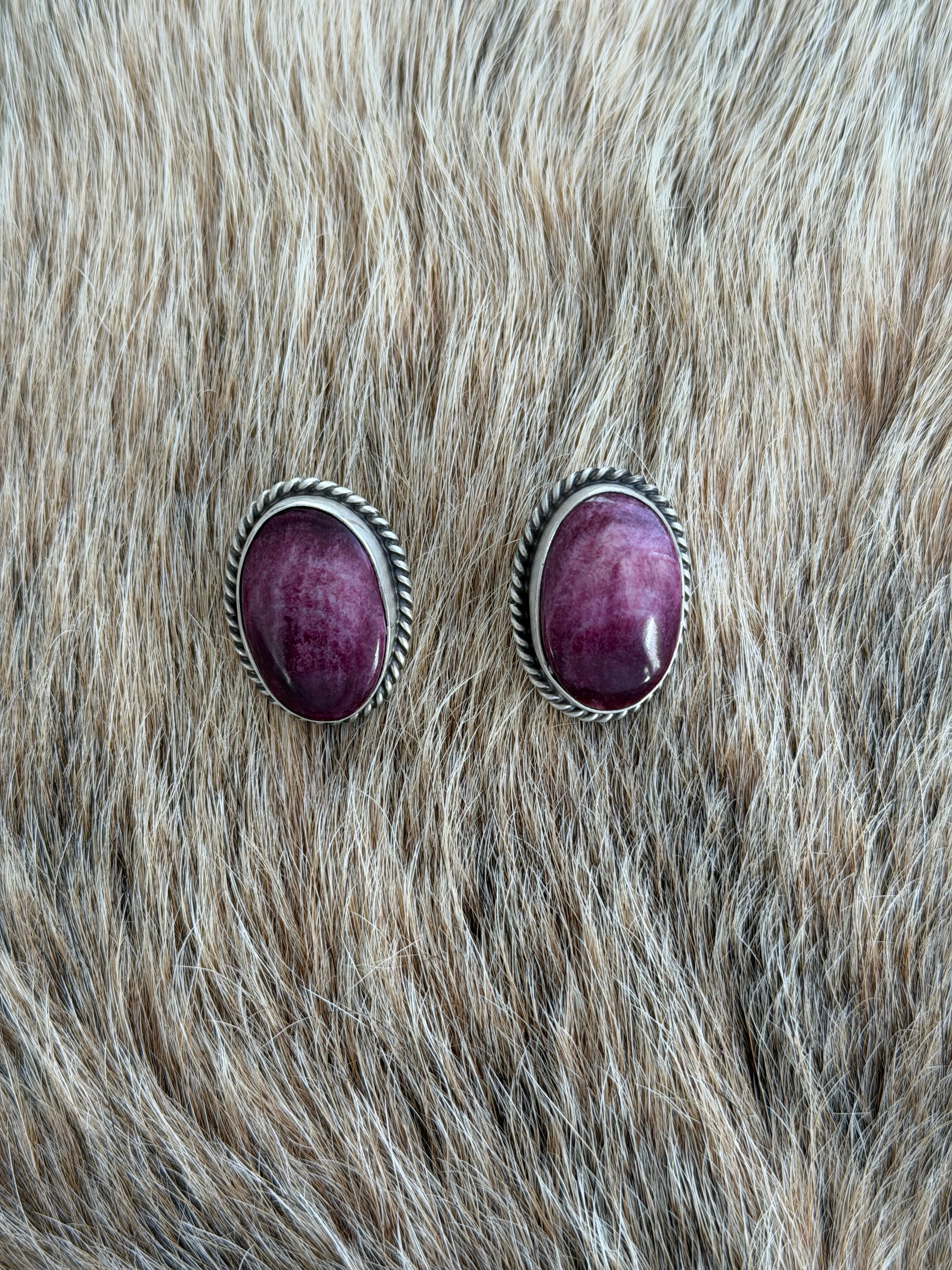 Purple Spiny Oyster Shell Earrings – Ranchin' Roots