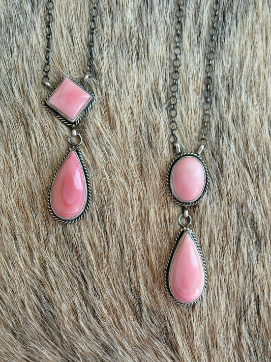 Pink Conch Lariat Necklace