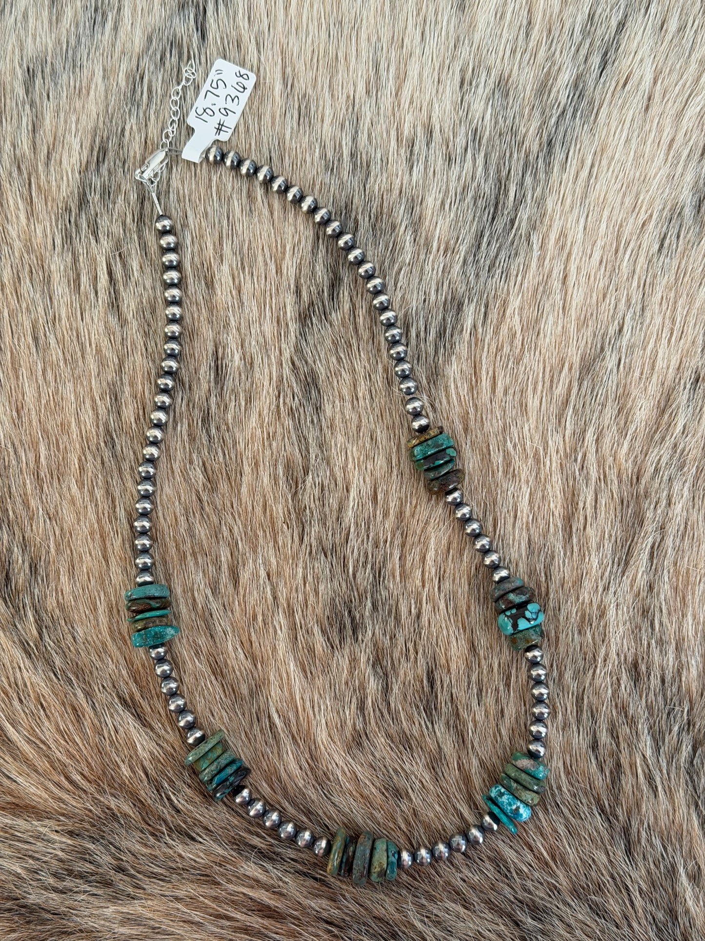 18.75" Turquoise Necklace