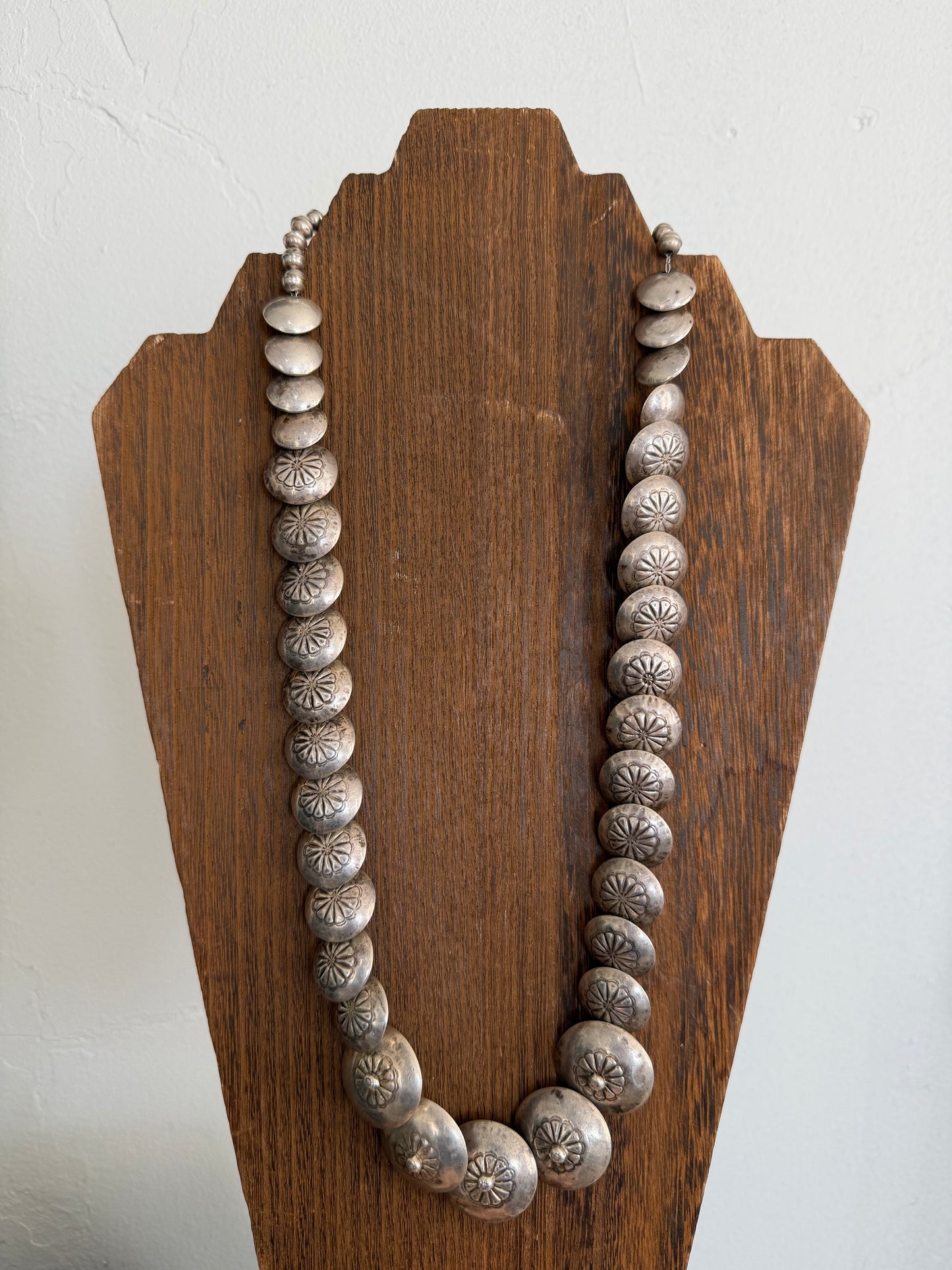 VINTAGE 25" Pillow Bead Necklace